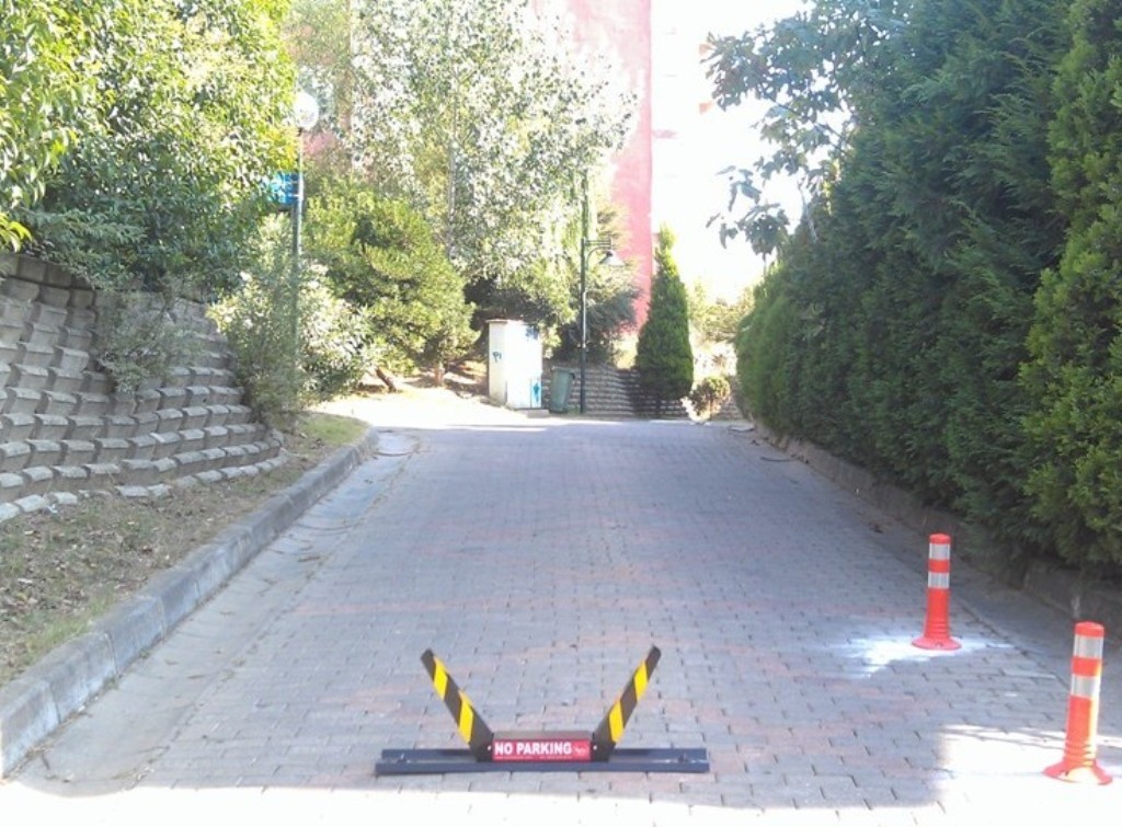 Road Blocker Barrier-Cadde_Sokak_Bariyeri-New-Road-Blocker_K01